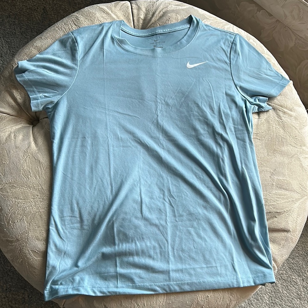 Nike dry fit tee